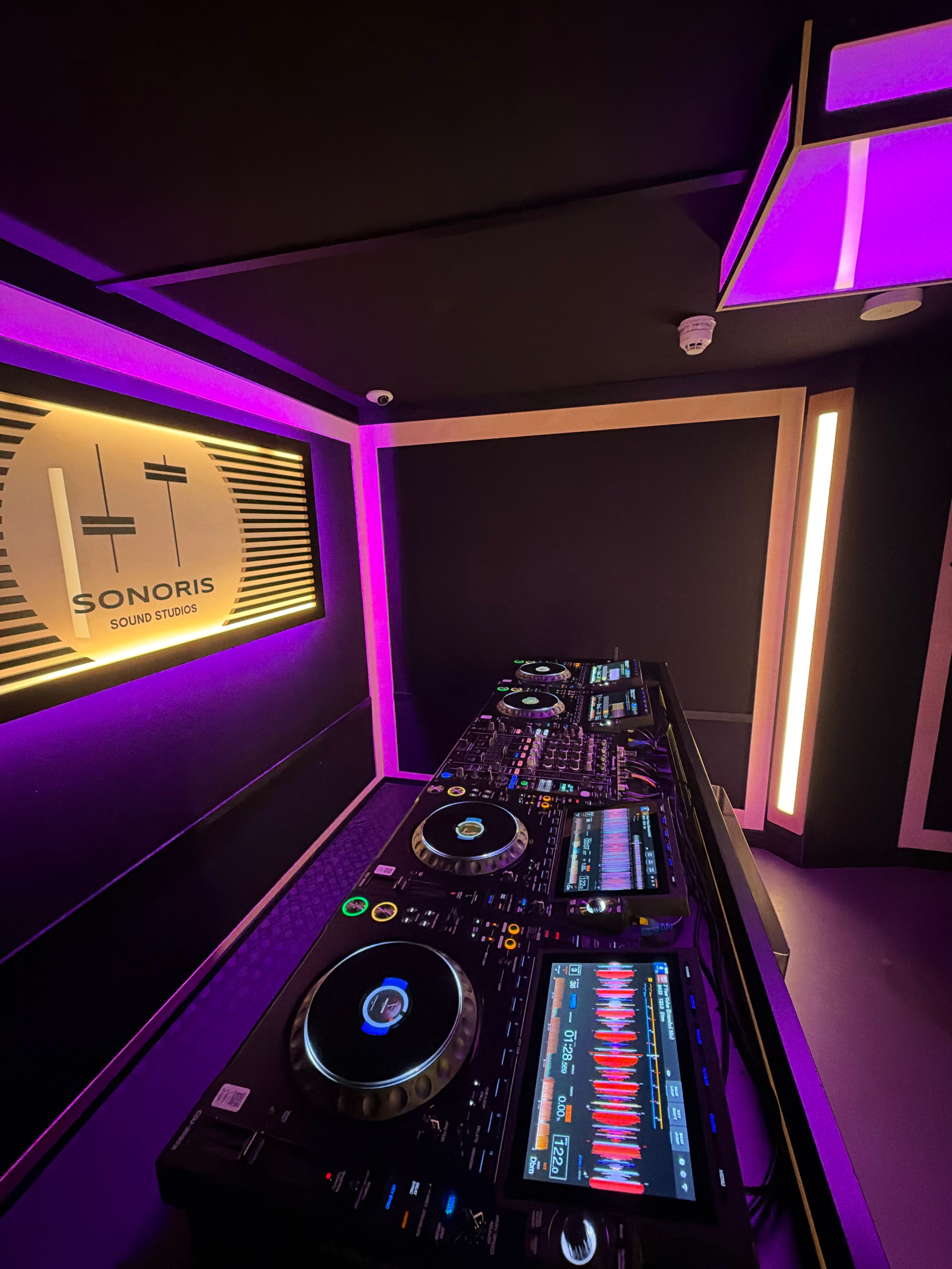DJ Studio Pro